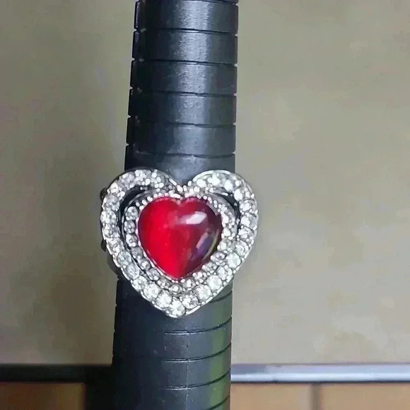 Silver tone red heart clear rhinestones fashion ring size 9 to 10 - Picture 12 of 17